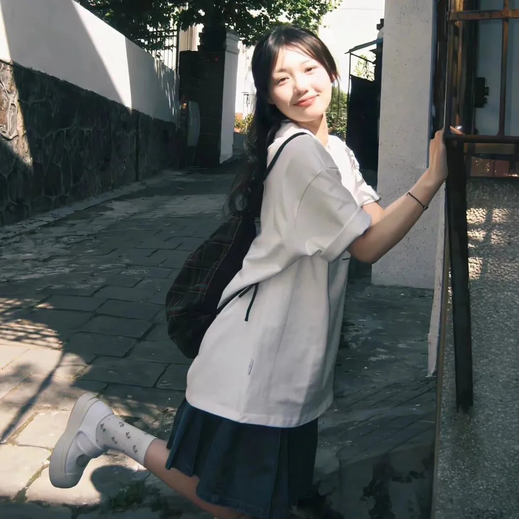 不负云来不负婉